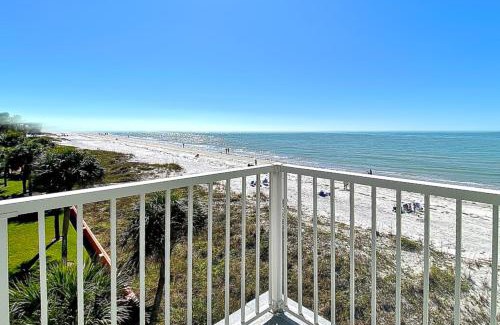 Indian Shores Apartment | The Pointe 301