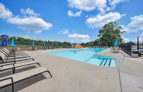 Huddleston Hotel | The Pointe - Serenity Shores - 3204