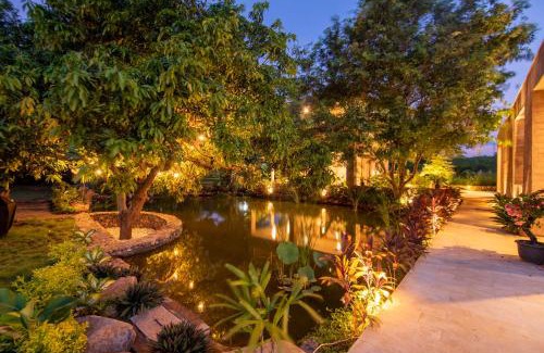 Banjartegehe Villa | The Pondhouse