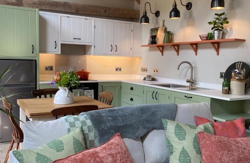Fiddington House | The Pony Barn