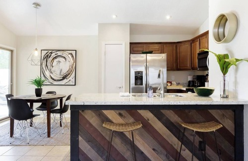 Parque Vista Estates House | The "Pool Cottage" Upgraded Home FREE Heated Pool