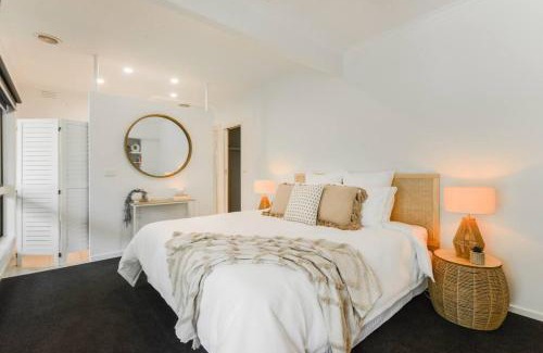 Rosebud House | The Pool House