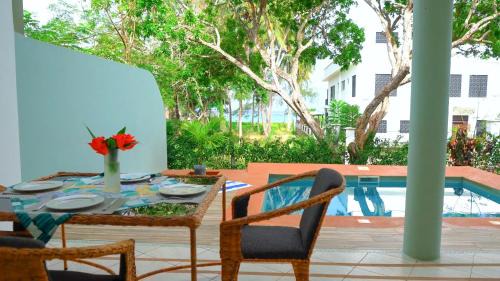 Diani Beach Apartment | The Pool House & The Colobus House, Bella Seaview, Diani Beach, Kenya