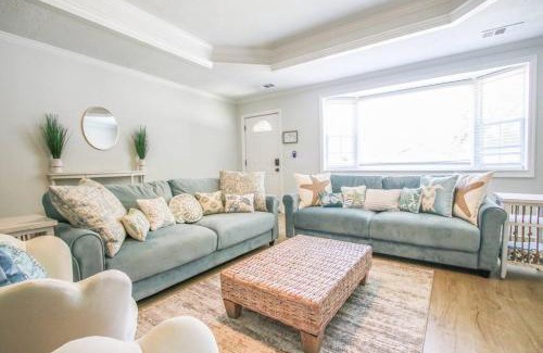 Pooler Apartment | The Pooler Playhouse Game Room and 6 Bedrooms