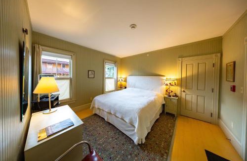 North Adams Hotel | The Porches Inn at Mass MoCA