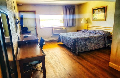 Springs at Kings Bay Hotel | The Port Hotel & Marina