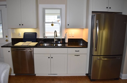 Chestertown House | The Portside Manor - Queen Street Chestertown - Walking Distance to Downtown