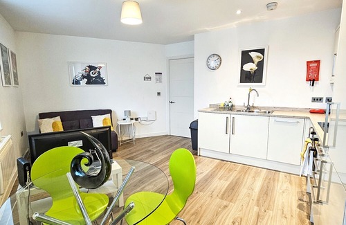 Barnwood Apartment | The Post House One by Fortuna Property, The Post House One Apartment