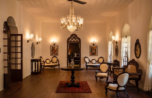 Velsao Hotel | The Postcard Cuelim