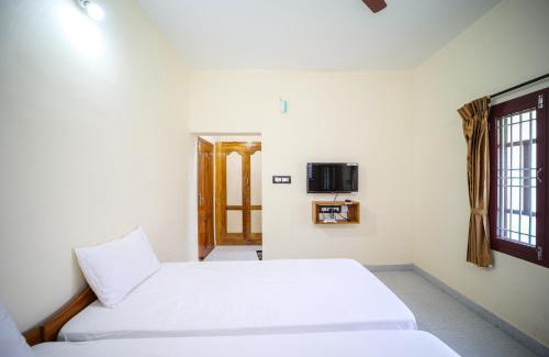 Courtallam Hotel | The Pothigai Palace