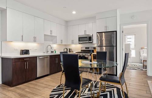 Carthay Circle Condo | The Prada Two-Bedroom Suite