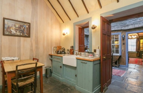 Whithorn Cottage | THE PRECINCT HOUSE, character holiday cottage in Whithorn