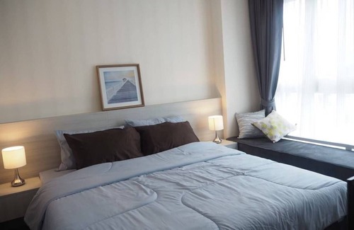 Wua Lai Hotel | The Prio Condo Chiangmai