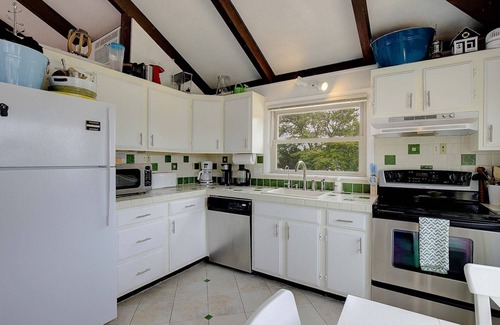 Stevensville House | The Private Pool is OPEN with Bay Views & Steps from The Kentmorr Beach Bar and Grill