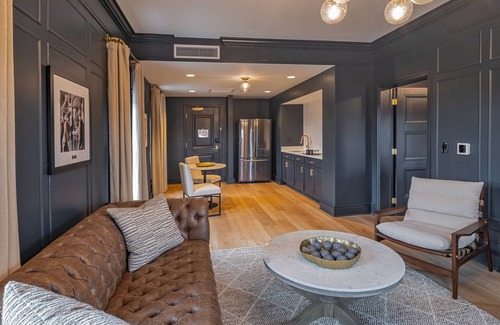 Fredericksburg Hotel | The Publisher, Downtown Fredericksburg, a Tribute Portfolio Hotel