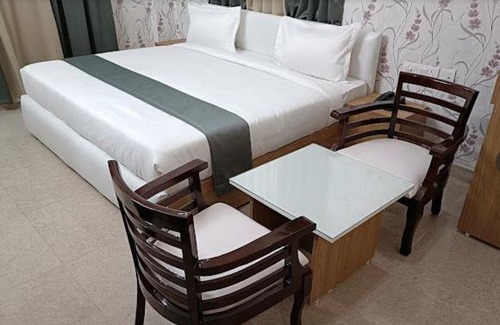 Greater Noida Hotel | The Purezza Residency