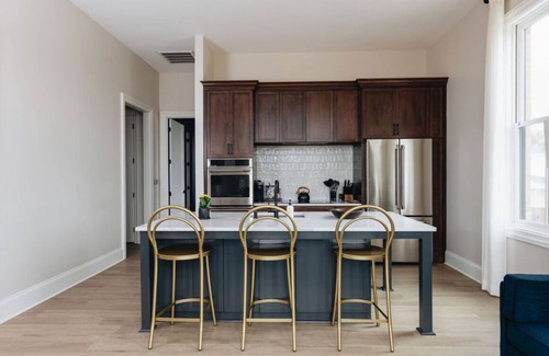 Prospect Hotel | The Purple Martin