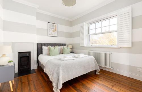 West Putney Apartment | The Putney Villa