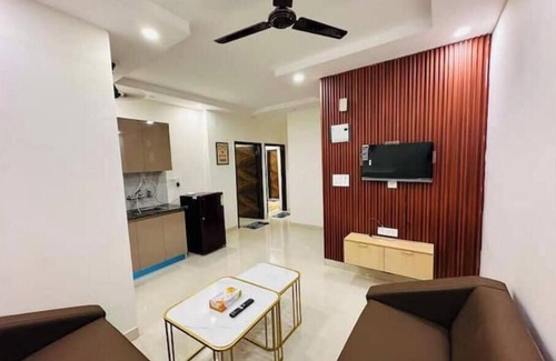 Delhi Cantonment Apartment | The Puzzle by Prahar Homes 7