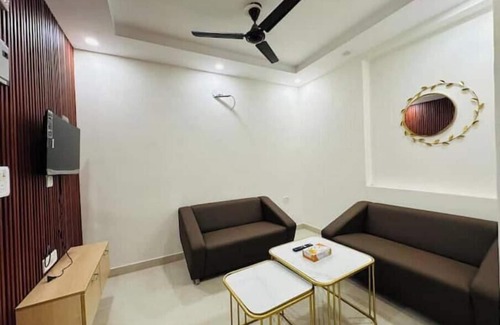 Delhi Cantonment Apartment | The Puzzle by Prahar Homes 7