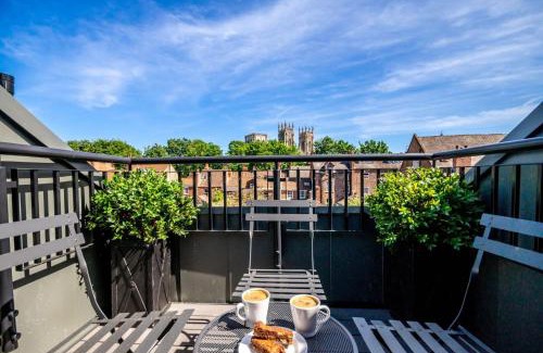 Bootham Apartment | The Quadrant - The King Suite