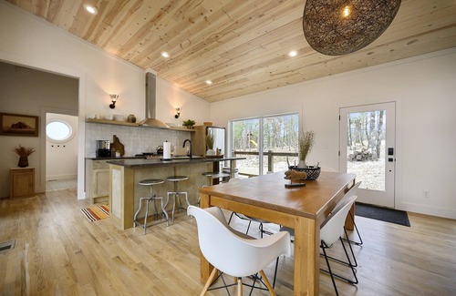Broken Bow Cabin | The Quads: 4 Cabins + Pool & Courts