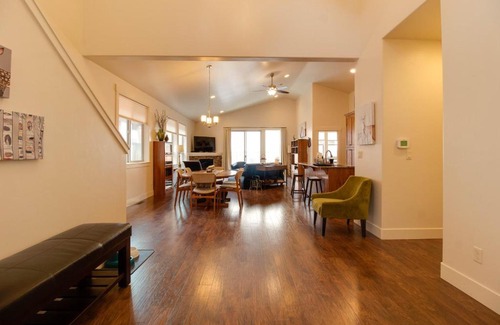 Sisters House | The Quails Nest