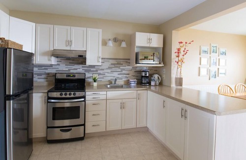 Summerville Centre House | The Quarterdeck Resort
