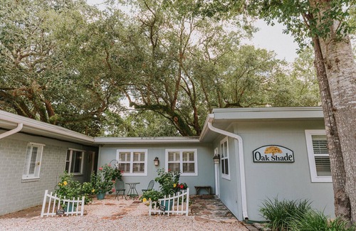 Biloxi Cottage | The Queen Suite - perfect Ocean Springs location only 1 block to Front Beach!