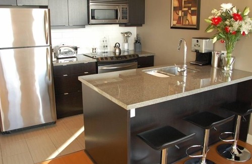 Downtown Victoria Condo | The Queen Victoria Royal Suite - In the heart of Downtown Victoria