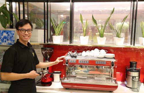 Tan Binh Hotel | THE QUEENDOR BOUTIQUE HOTEL