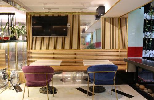 Tan Binh Hotel | THE QUEENDOR BOUTIQUE HOTEL