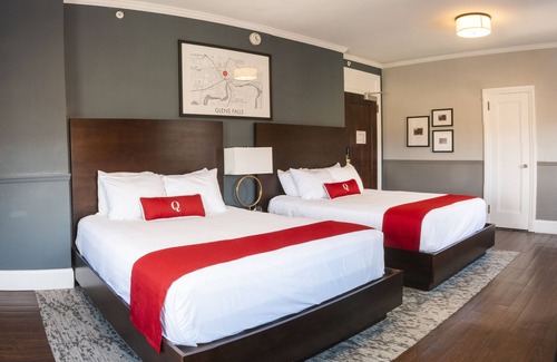 Glens Falls Hotel | The Queensbury Hotel