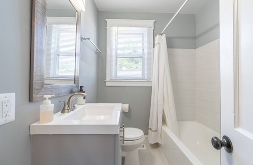 Arbutus House | The Radiant at the Halethrope Home