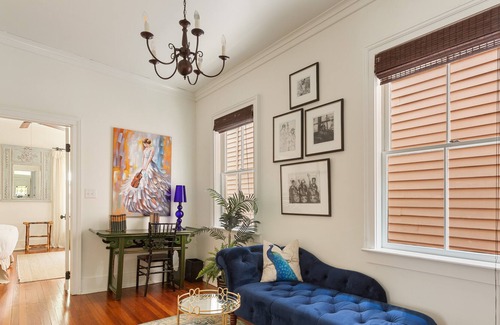 Cannonborough Elliotborough Apartment | The Radiant Retreat by StayDuvet!