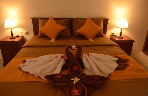 Sampalan Bed & Breakfast | The Rahayu Cottage