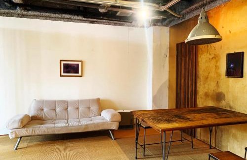 Central Kyoto Apartment | The Rainbow Room