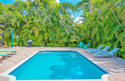 East Naples House | The Rainbow Villa