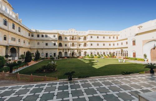 Amer Fort Road Hotel | The Raj Palace (Small Luxury Hotels of the World)