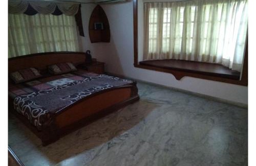 Abu Road Villa | The Raj Villas