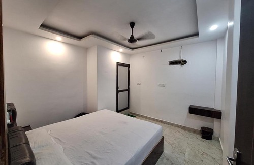 Mahmoorganj House | The Ramaa Guest House