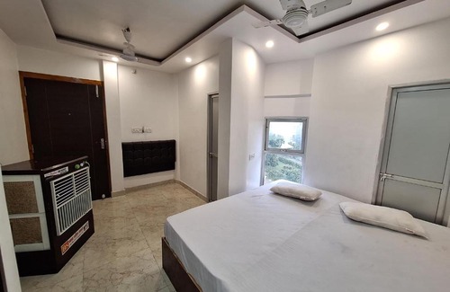 Mahmoorganj House | The Ramaa Guest House