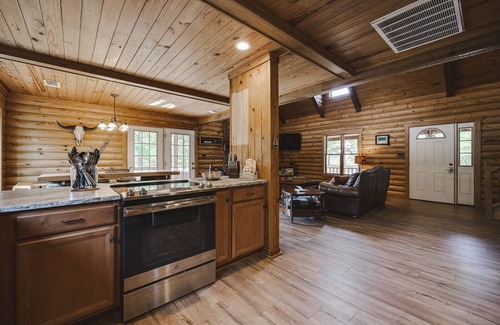 Amity Cabin | The Ranch House at Timber Lodge Ranch