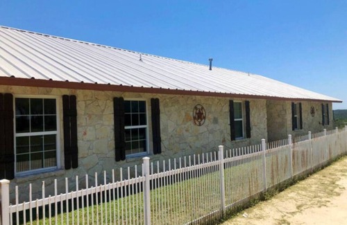 Mico Cabin | The Ranch House near Medina Lake