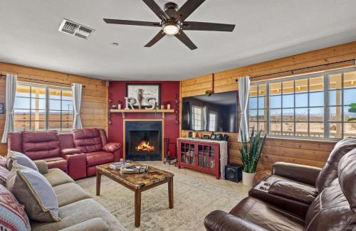 Joshua Tree House | The Ranger Station plus Club House with Hot Tub