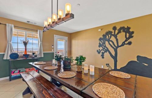 Joshua Tree House | The Ranger Station plus Club House with Hot Tub