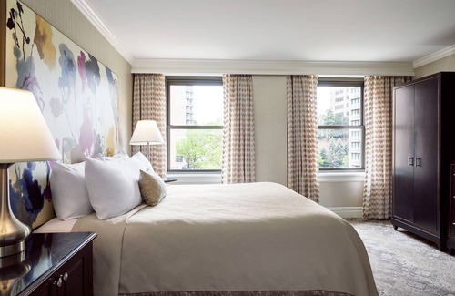 Country Club Plaza Area Hotel | The Raphael Hotel, Autograph Collection