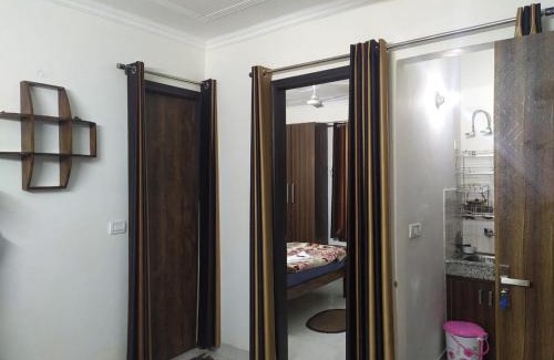 New Delhi Apartment | The Raveesh Lado - 1BHK Fully Furnished Apartment