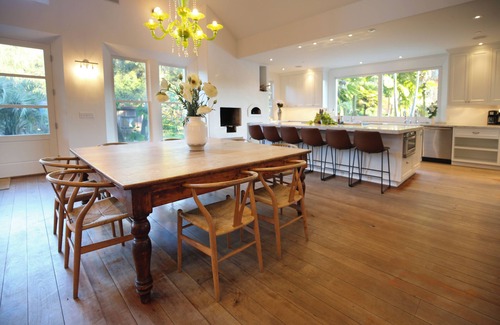 Carpinteria House | The Ravenwood Estate/Country Chic Oasis/Spa-Pool/Sleeps 14