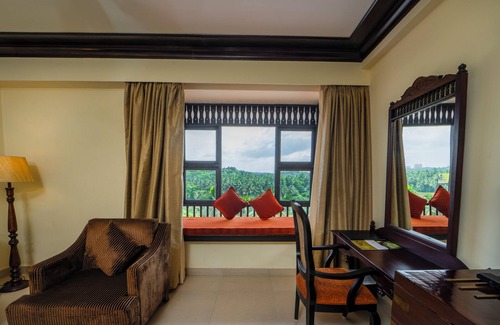 Azhinjilam Resort | The Raviz Kadavu